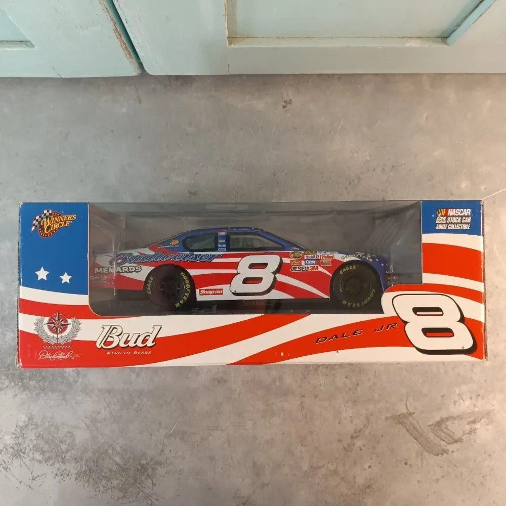 Dale Earnhardt Jr #8 Budweiser Stars & Stripes 2007 1:24 Scale Diecast Car